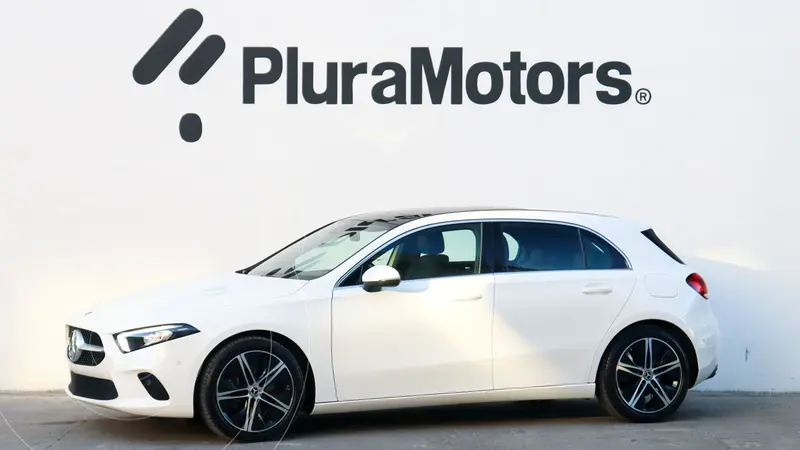 Foto Mercedes Clase A Hatchback 200 Progressive usado (2023) color Blanco precio $540,000