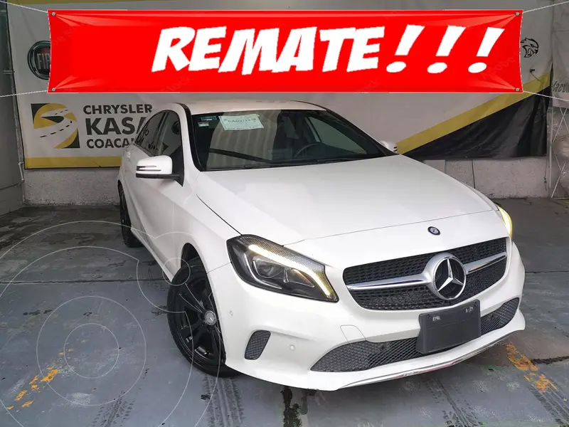 Foto Mercedes Clase A Hatchback 200 CGI Urban Aut usado (2017) color Blanco precio $289,700