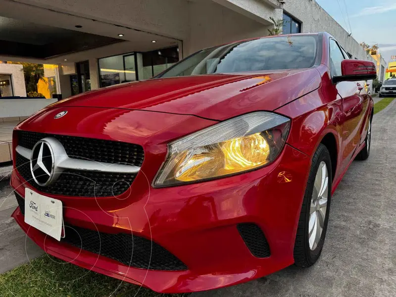 Foto Mercedes Clase A Hatchback 200 CGI Sport Aut usado (2016) color Rojo precio $258,000