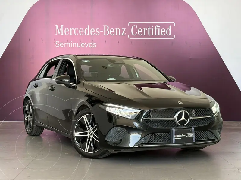 Foto Mercedes Clase A Hatchback 200 Mild Hybrid usado (2024) color Negro financiado en mensualidades(enganche $300,960 mensualidades desde $12,929)