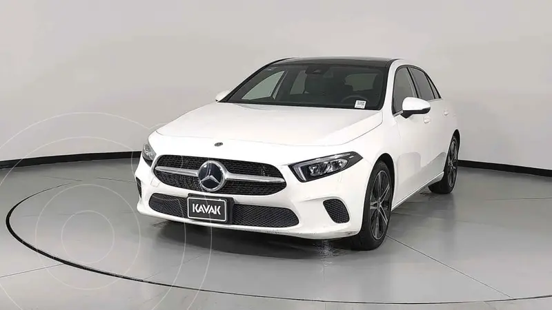 Foto Mercedes Clase A Hatchback 200 Style usado (2020) color Blanco precio $654,999