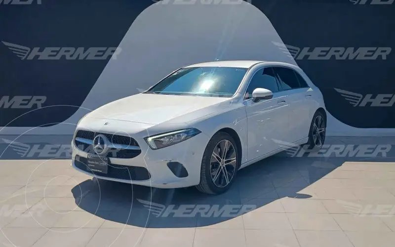 Foto Mercedes Clase A Hatchback 200 Progressive usado (2022) color Blanco precio $579,900