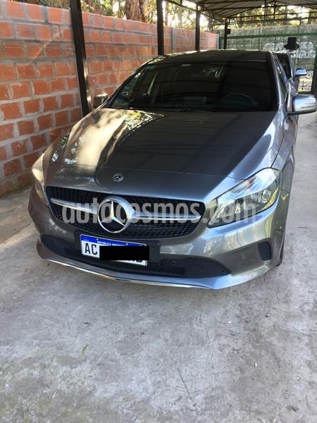 Mercedes Clase A 200 Urban Aut usado (2018) color Gris Montana precio u$s28.500