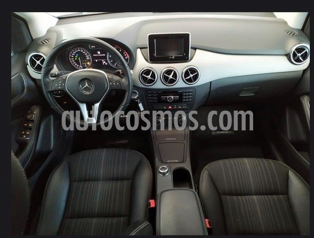 Mercedes Clase B 200 Sport Aut usado (2013) color Blanco precio u$s11.400