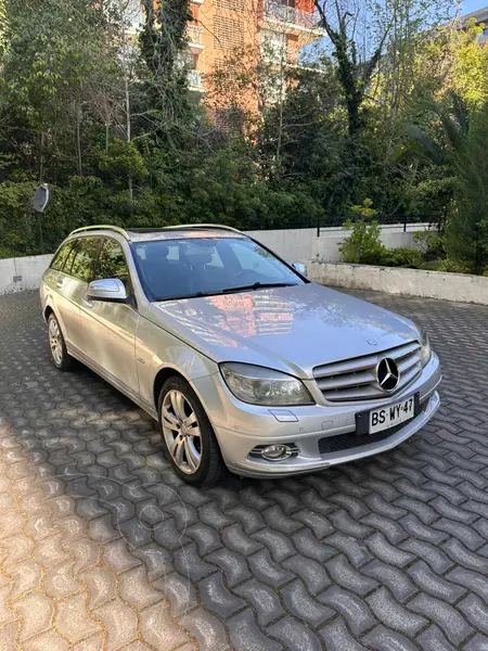 Foto Mercedes Clase C Sedan 200 Avantgarde usado (2009) color Plata precio $9.250.000