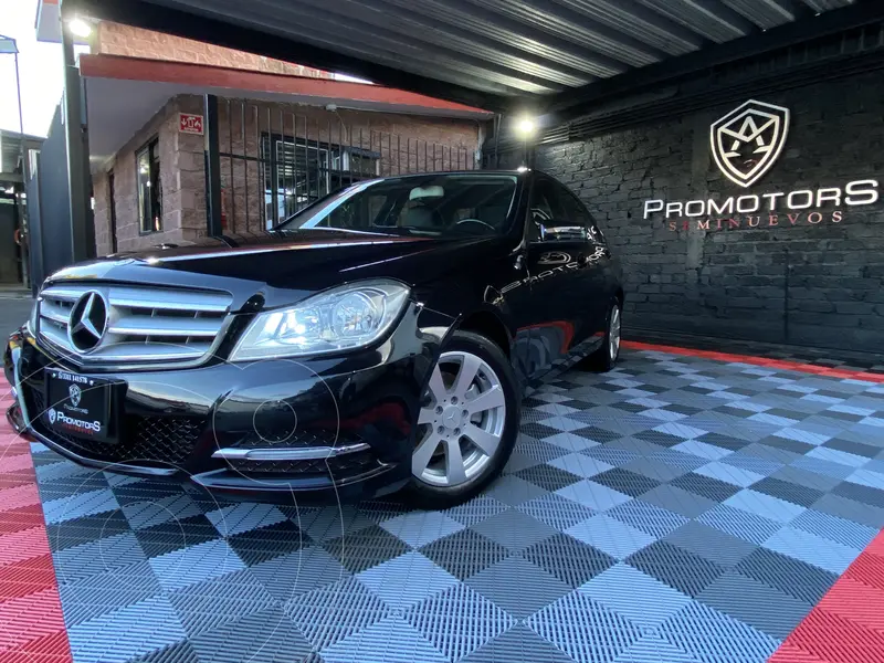 Foto Mercedes Clase C Sedan 180 CGI Aut NAVI usado (2013) color Negro precio $199,900