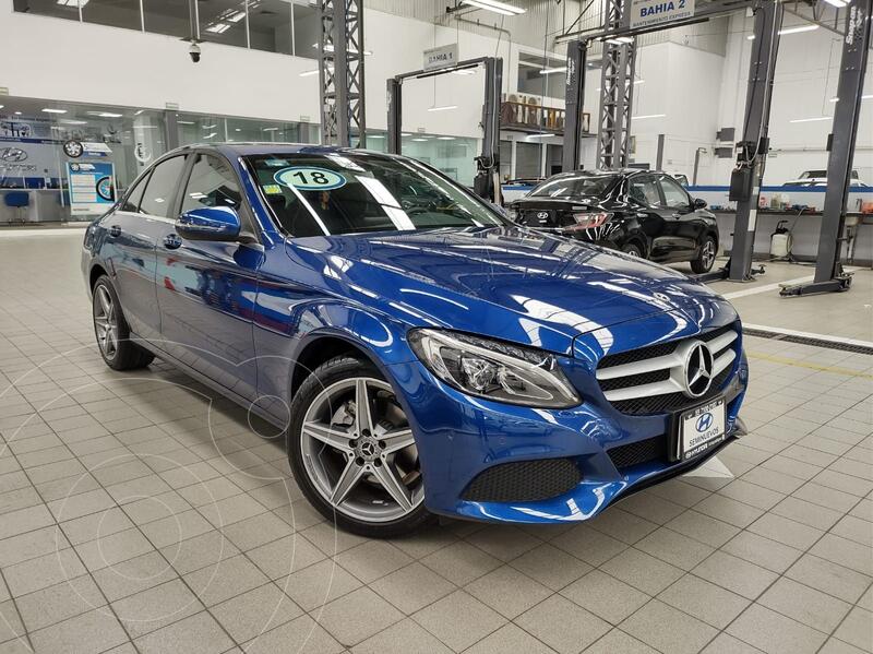 Foto Mercedes Clase C Sedan 200 CGI Exclusive Aut usado (2018) color Azul precio $585,000