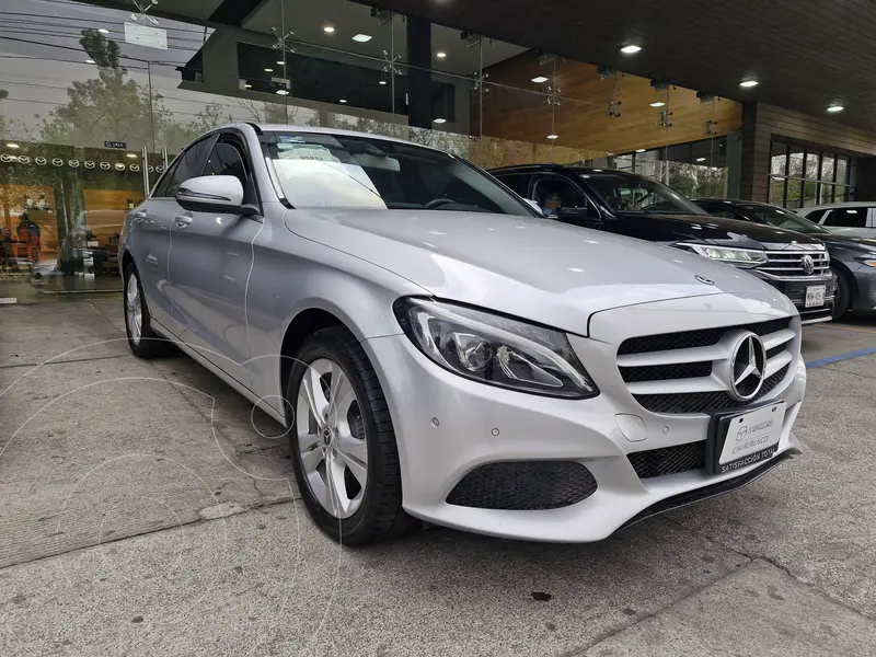 Foto Mercedes Clase C Sedan 200 Exclusive Aut usado (2018) color Plata Paladio precio $394,000