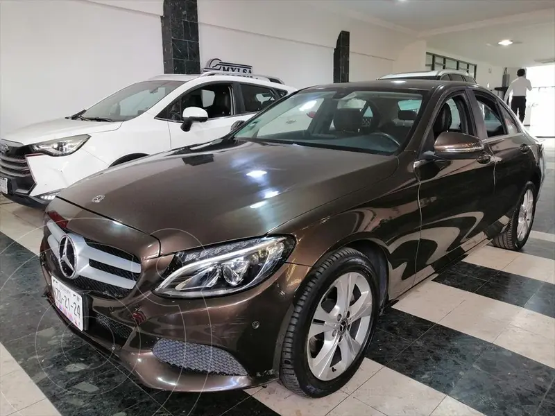 Foto Mercedes Clase C Sedan 200 CGI Exclusive Aut usado (2018) color Cafe precio $450,000