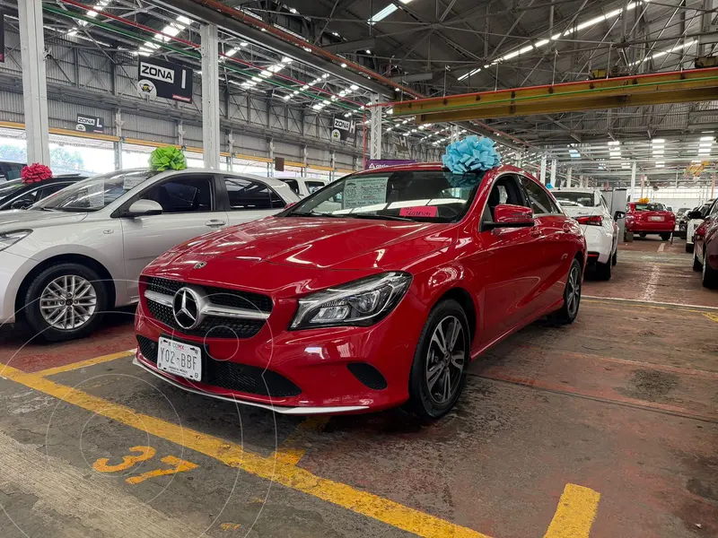 Foto Mercedes Clase C Sedan 200 Aut usado (2019) color Rojo financiado en mensualidades(enganche $78,500 mensualidades desde $7,000)