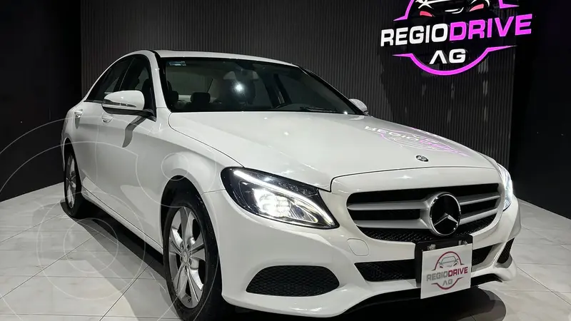 Foto Mercedes Clase C Sedan 200 CGI Exclusive Aut usado (2015) color Blanco Calcita   precio $314,900