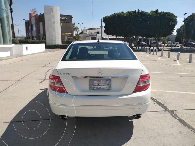 Foto Mercedes Clase C 350 Elegance usado (2010) color Blanco precio $165,000