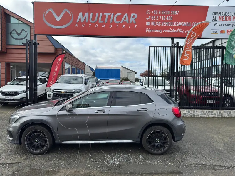 Foto Mercedes Clase CLA 220 d usado (2017) color Gris precio $19.700.000
