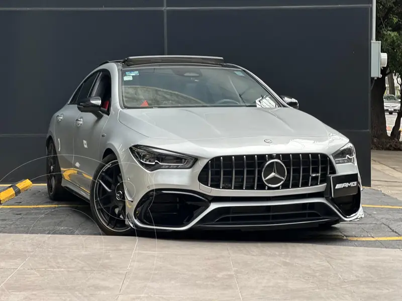 Foto Mercedes Clase CLA 200 Progressive usado (2024) color plateado precio $1,340,000