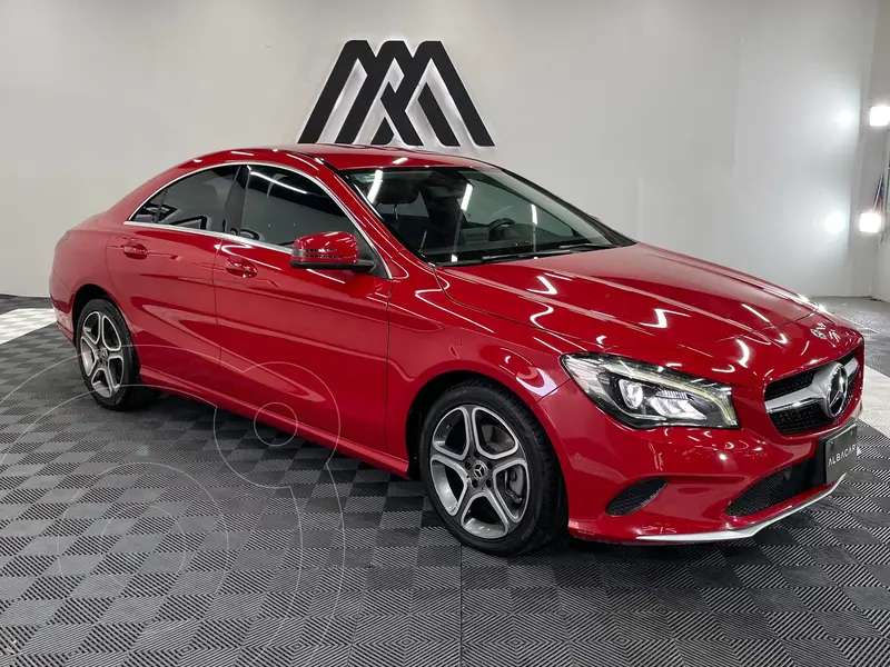 Foto Mercedes Clase CLA 200 CGI Sport usado (2019) color Rojo precio $339,999