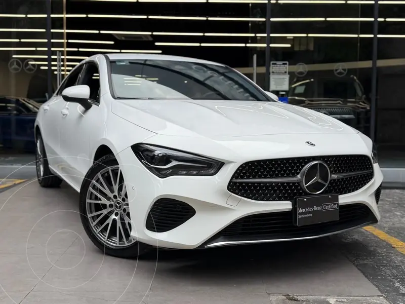 Foto Mercedes Clase CLA 200 Progressive usado (2024) color Blanco financiado en mensualidades(enganche $346,940 mensualidades desde $14,905)