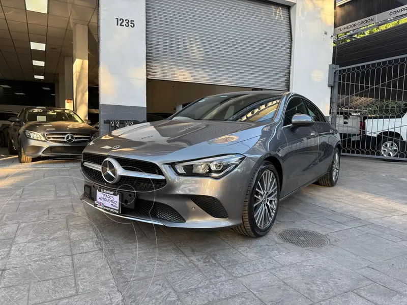Foto Mercedes Clase CLA 200 Progressive usado (2021) color Gris precio $539,900