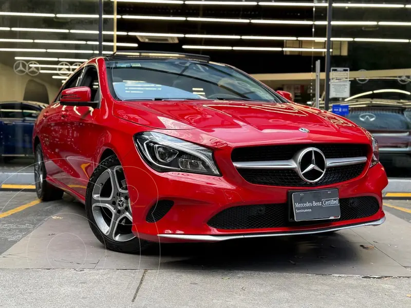 Foto Mercedes Clase CLA 200 CGI Sport usado (2019) color Rojo precio $390,000