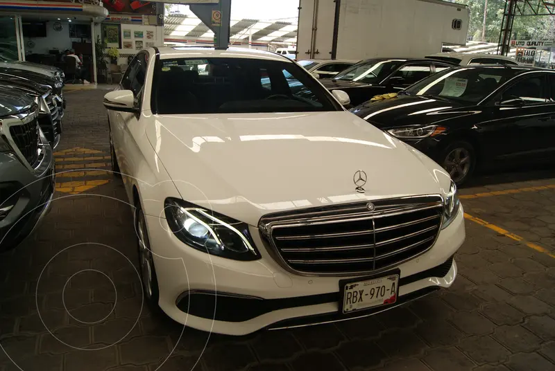 Foto Mercedes Clase E Sedan 200 CGI Exclusive usado (2017) color Blanco financiado en mensualidades(enganche $156,800 mensualidades desde $10,307)