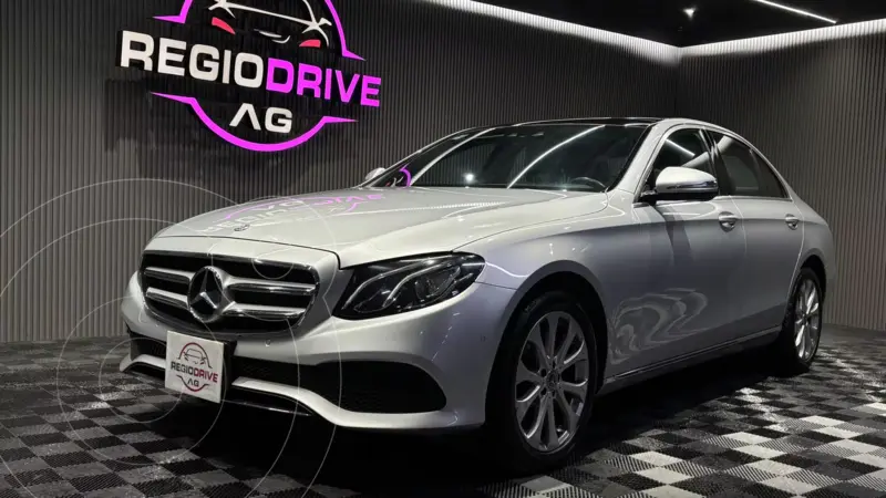 Foto Mercedes Clase E Sedan 200 CGI Avantgarde usado (2018) color Gris Tenorita precio $519,900