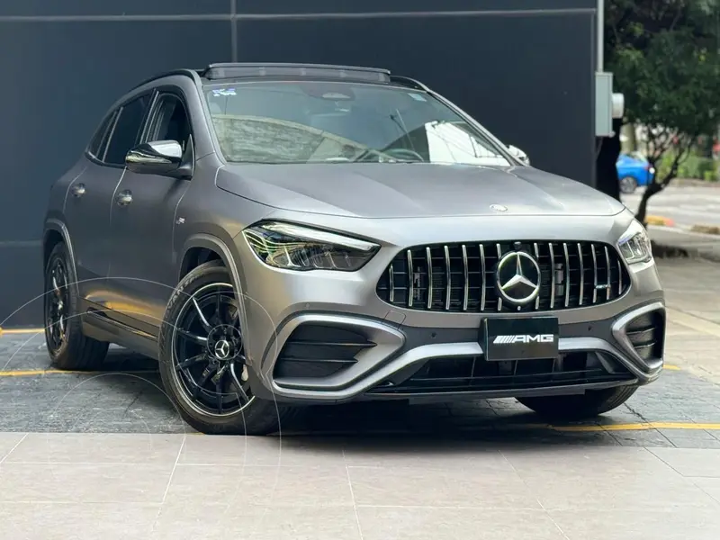 Foto Mercedes Clase GLA  AMG 35 4MATIC usado (2025) color plateado precio $1,150,000