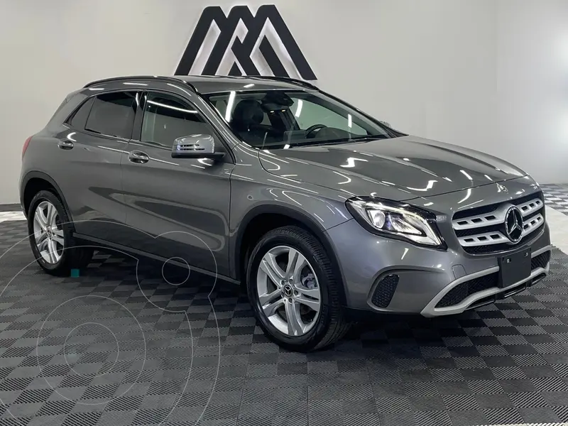 Foto Mercedes Clase GLA 200 Sport Aut usado (2020) color Gris precio $379,999