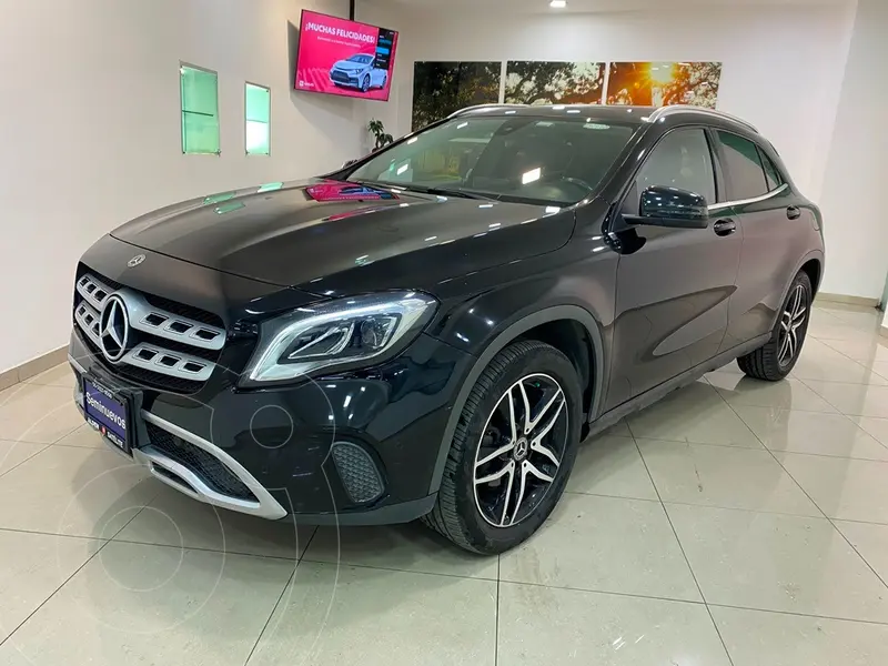 Foto Mercedes Clase GLA 200 CGI Sport Aut usado (2018) color Negro precio $399,000