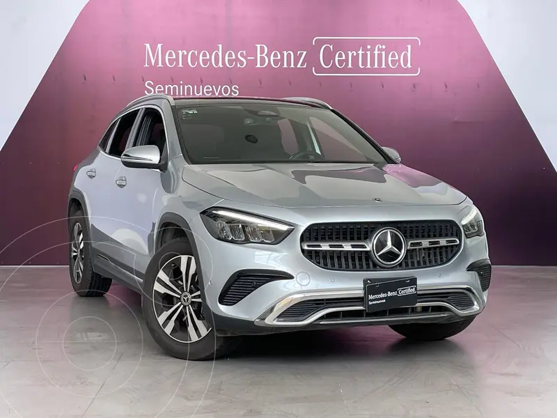 Foto Mercedes Clase GLA 200 Mild Hybrid usado (2025) color Gris precio $970,000