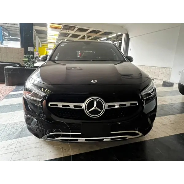 Mercedes Clase GLA 200 Progressive (2022)