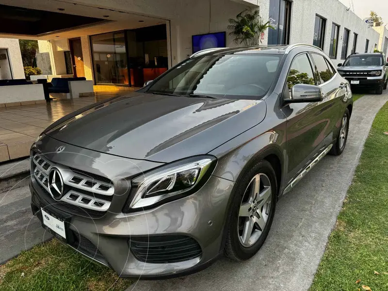 Foto Mercedes Clase GLA 250 CGI Sport Aut usado (2020) color Gris financiado en mensualidades(enganche $103,600 mensualidades desde $14,800)