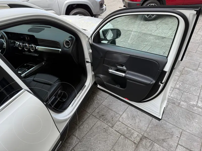 mercedes clase-glb