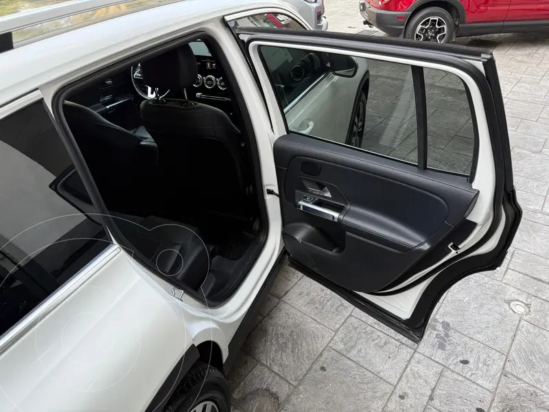 mercedes clase-glb