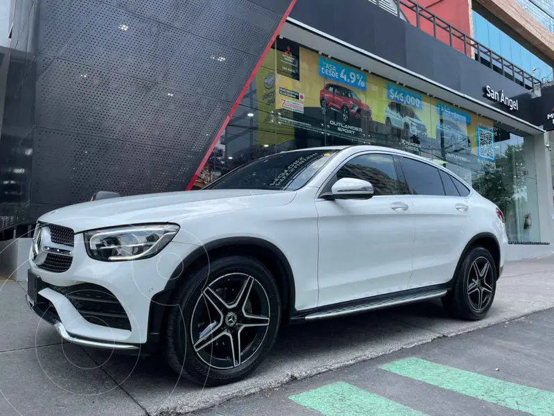 Foto Mercedes Clase GLC 300 4MATIC Comfort usado (2023) color Blanco precio $749,000