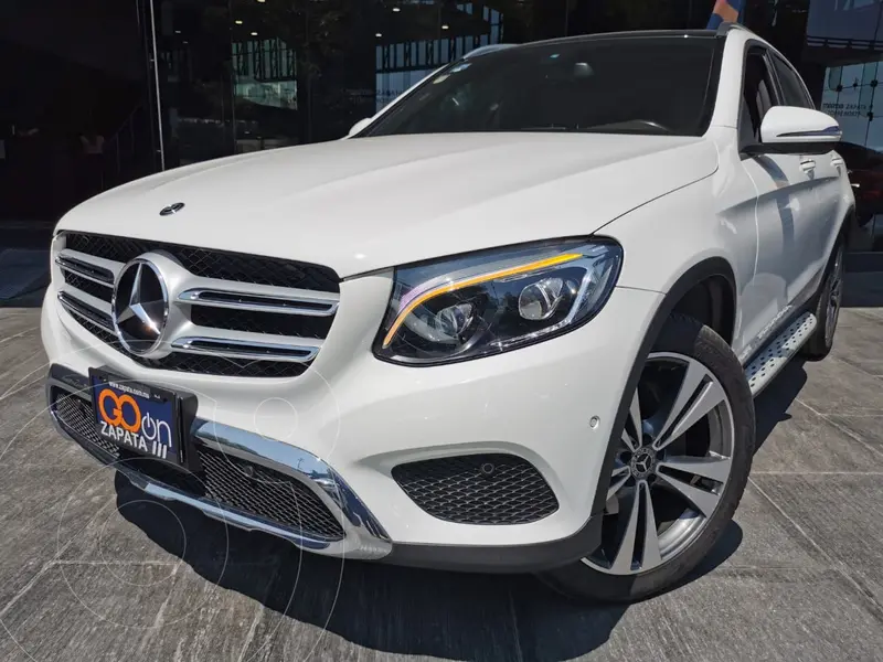 Foto Mercedes Clase GLC 300 Sport usado (2019) color Blanco financiado en mensualidades(enganche $174,750 mensualidades desde $10,136)