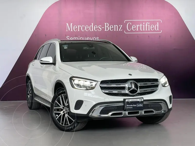 Foto Mercedes Clase GLC 300 e 4MATIC usado (2022) color Blanco financiado en mensualidades(enganche $315,590 mensualidades desde $13,558)