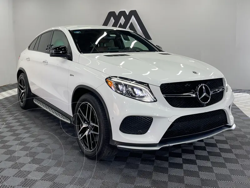 Foto Mercedes Clase GLE 450 4MATIC Coupe mild hybrid usado (2020) color Blanco precio $889,999