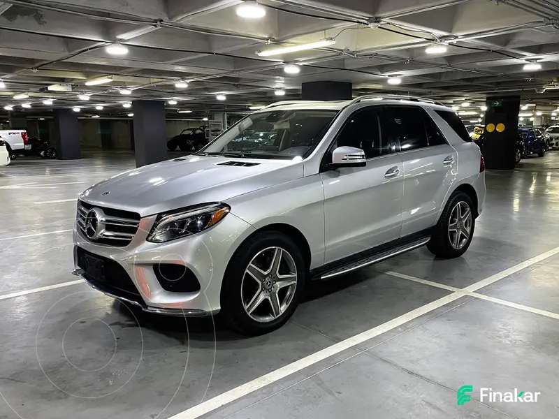 Foto Mercedes Clase GLE SUV 400 Sport usado (2019) color plateado precio $580,000