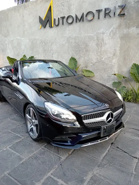 Foto Mercedes Clase SLC 300 usado (2018) color Negro precio $699,000