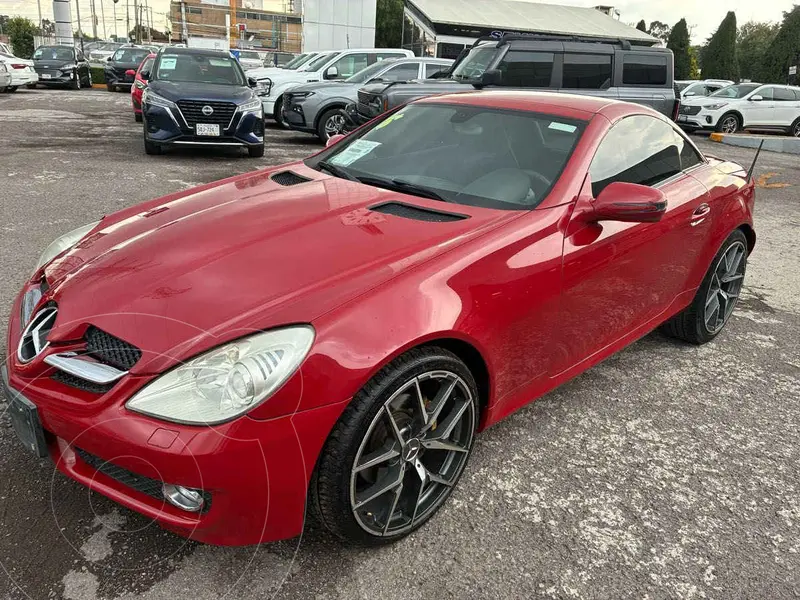 Foto Mercedes Clase SLK 200 K usado (2009) color Rojo precio $275,000