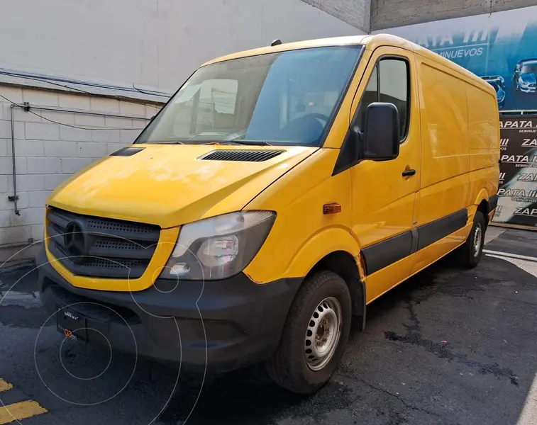 Foto Mercedes Sprinter VAN Cargo 315 usado (2015) color Amarillo precio $295,000