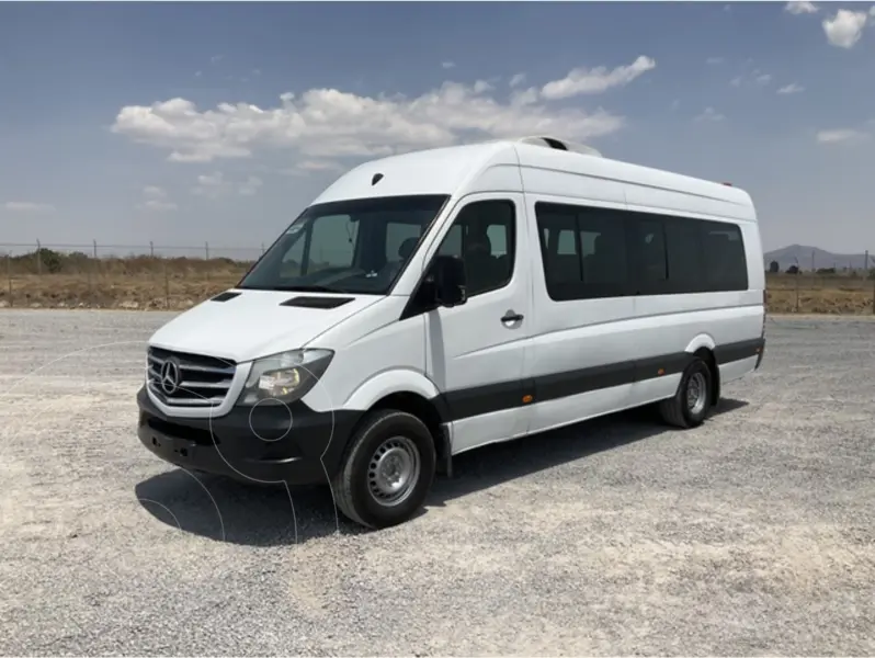 Foto Mercedes Sprinter VAN Cargo 415 usado (2017) color Blanco precio $518,000