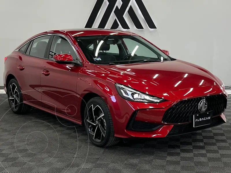 Foto MG MG GT Excite usado (2024) color Rojo precio $279,999