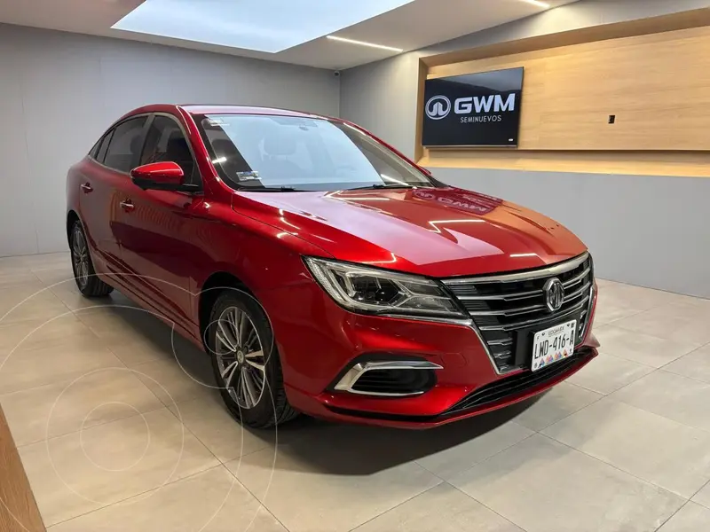 Foto MG MG5 Elegance Aut usado (2023) color Rojo precio $256,000