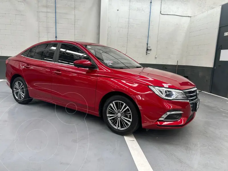 Foto MG MG5 Elegance usado (2024) color Rojo financiado en mensualidades(enganche $107,844 mensualidades desde $4,537)