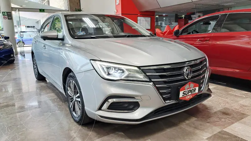 Foto MG MG5 Elegance Aut usado (2023) color plateado financiado en mensualidades(enganche $99,902 mensualidades desde $4,203)