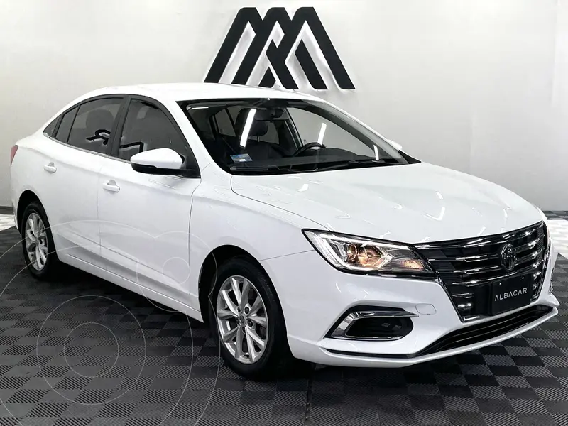 Foto MG MG5 Excite Aut usado (2022) color Blanco precio $224,999