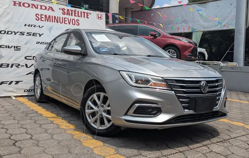 Foto MG MG5 Excite Aut usado (2023) color plateado financiado en mensualidades(enganche $87,960 mensualidades desde $3,867)