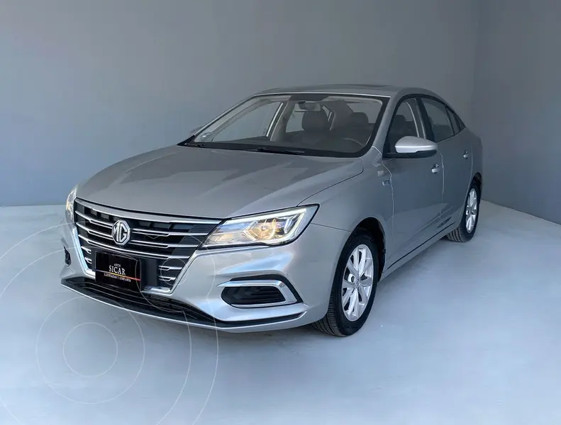Foto MG MG5 Excite Aut usado (2023) color plateado precio $229,000