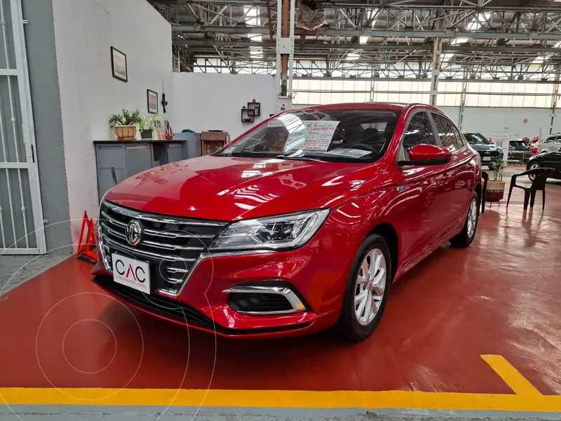Foto MG MG5 Excite usado (2024) color Rojo financiado en mensualidades(enganche $64,400 mensualidades desde $5,800)