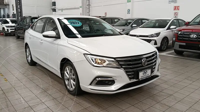 Foto MG MG5 Excite Aut usado (2023) color Blanco financiado en mensualidades(enganche $75,240 mensualidades desde $3,166)